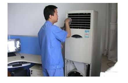 广州伊莱克斯柜式空调室内机清洗